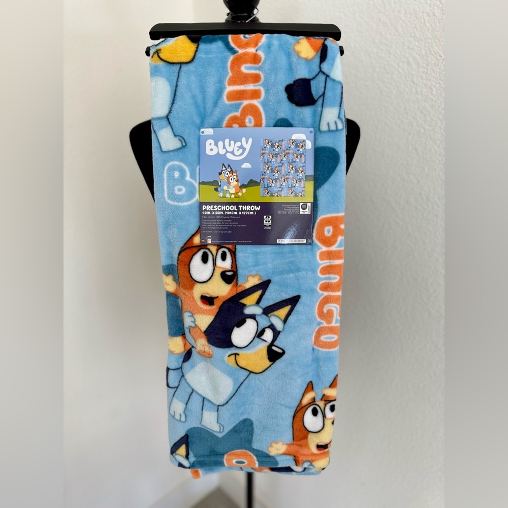 Bluey Bingo Throw Blanket - Picture 2 of 4